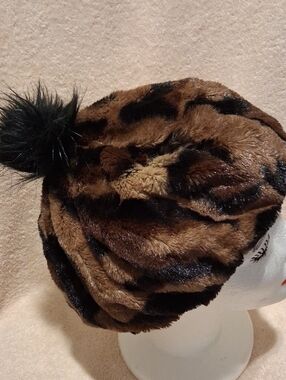 Vintage Adrienne Landau Leopard Faux Fur Pom Beanie - Brown & Black